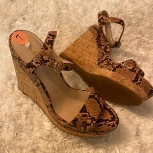 New!!! Wedges from Aldo size 7
